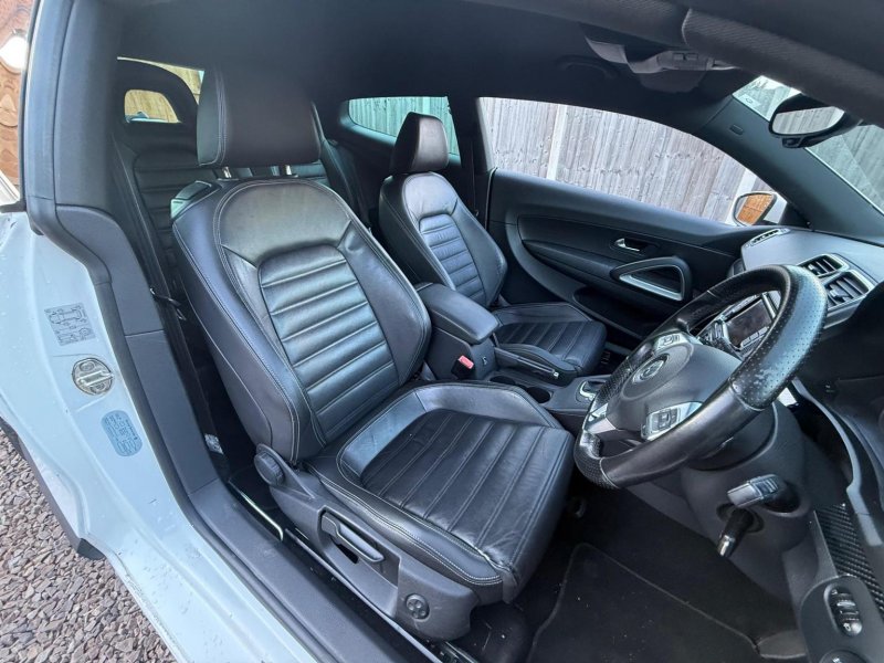 VOLKSWAGEN SCIROCCO