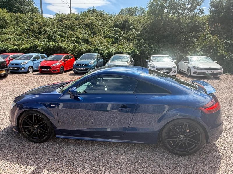 AUDI TT