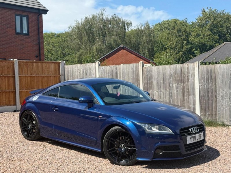 AUDI TT