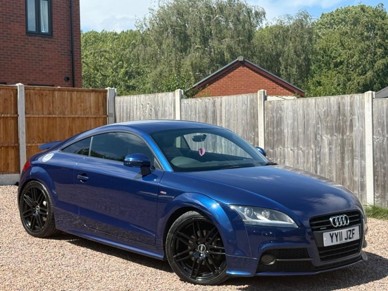 AUDI TT