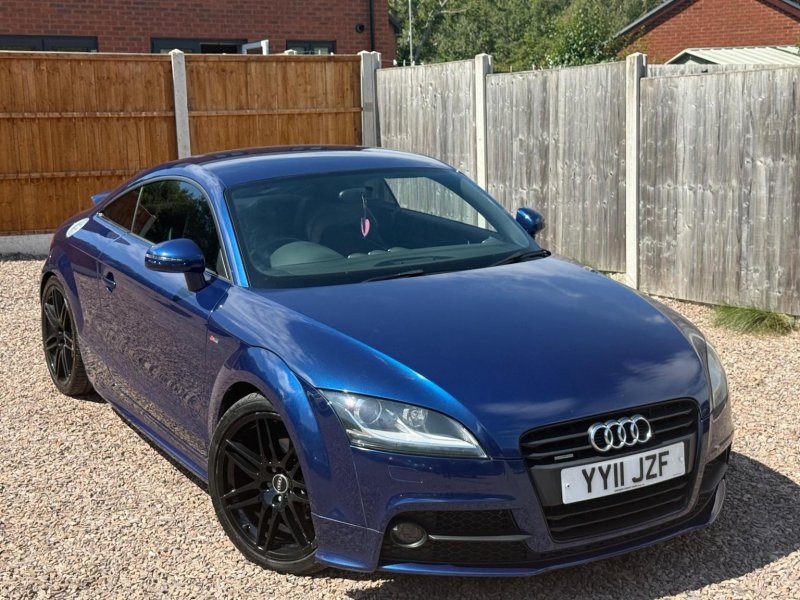 AUDI TT