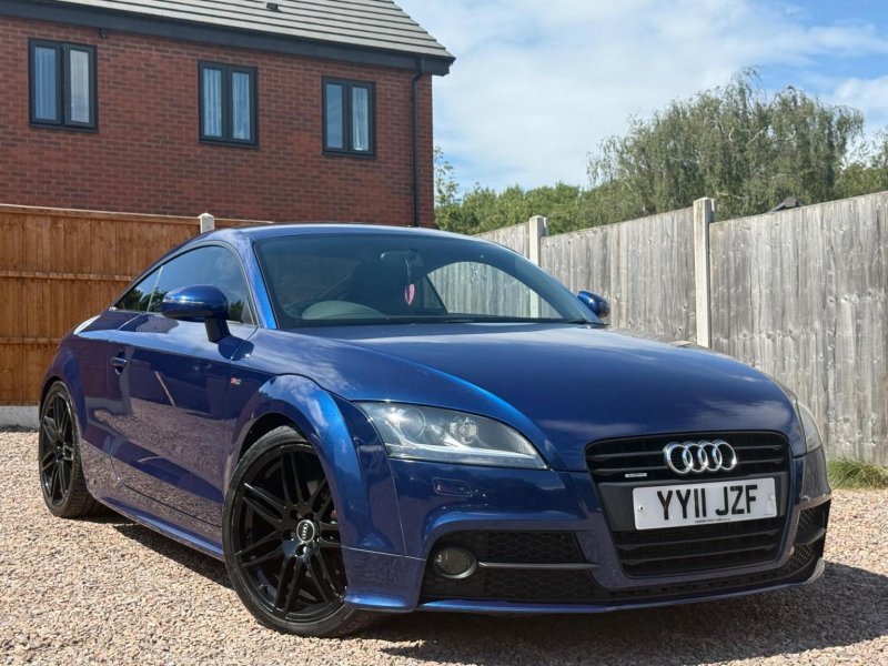AUDI TT