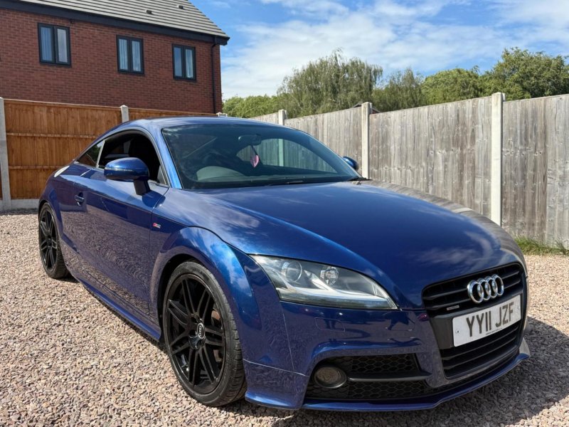 AUDI TT