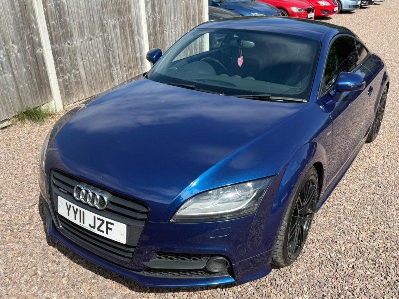 AUDI TT